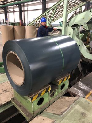 AZ60 JIS G3302 PPGI Vorlackierte Stahlspule Aluzinc-Stahlspule 650-1250mm