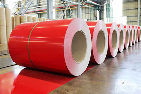 Hohe Witterungsbeständigkeit Z50~275 PPGI Vorfarbe Farbbeschichtung Roll Rot / Rot DX51D oder S320gd Für Metalldach