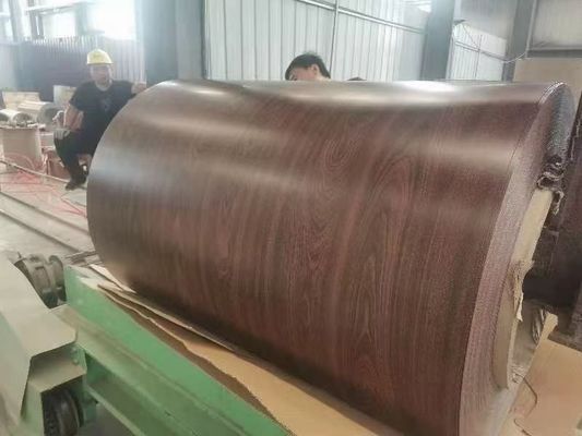 Baustoff SGCC angepasste vorgefärbte Stahlspule mit Holzmuster 0,12-1,5 mm Metalldachrollen PE/HDP